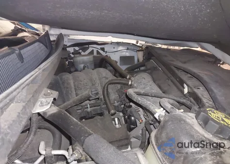 2018 Chevrolet Silverado K1500 Lt from USA, damaged, VIN 2GCVKREC6J1109169